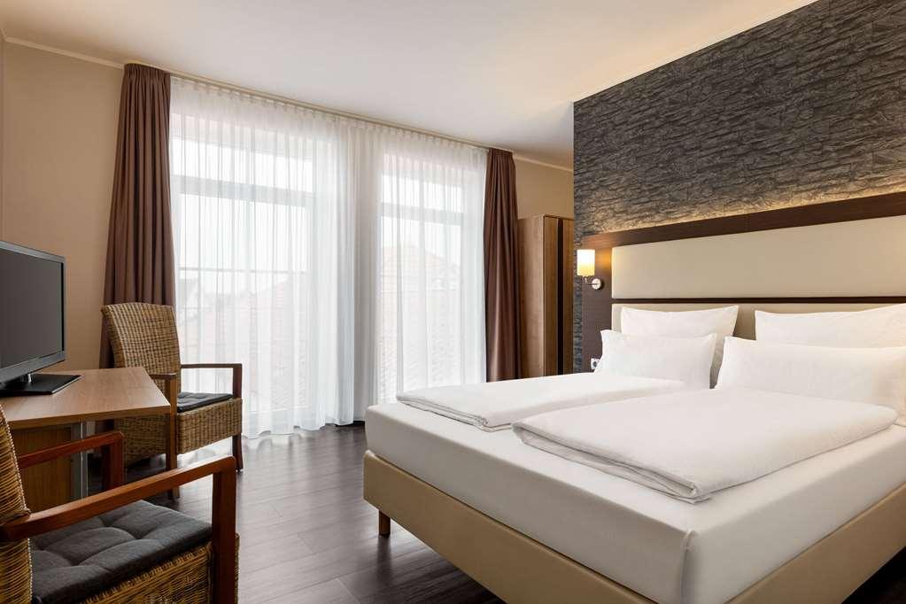 Amedia Express Bielefeld, Trademark Collection By Wyndham Hotel Werther  Room photo